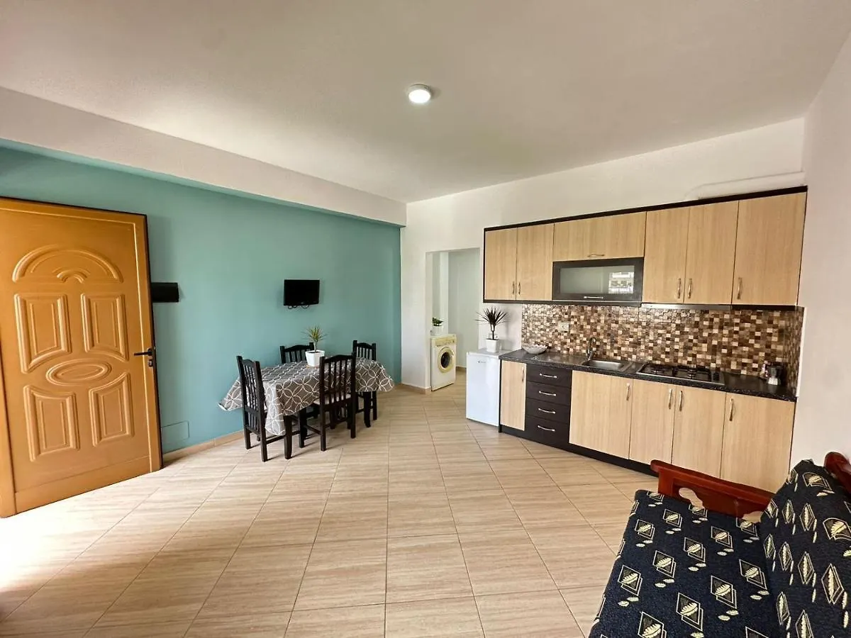Vlora Villa With Private Parking Апартаменты Влёра